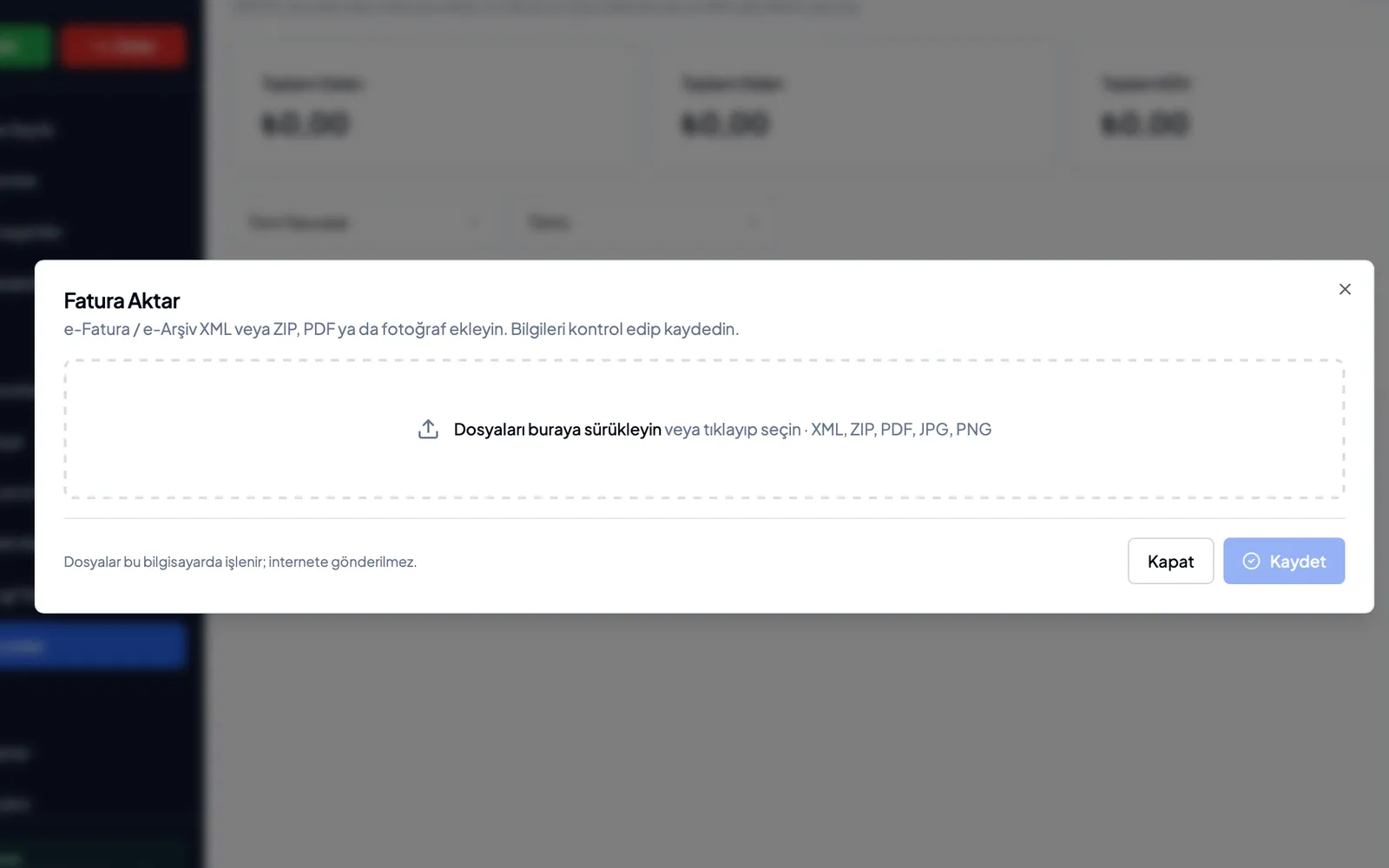 GRCFin Fatura Aktar penceresi: e-Fatura/e-Arşiv XML, ZIP, PDF ya da fotoğrafı sürükleyip bırakma alanı